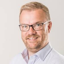 Efter næsten 10 års ansættelse hos Forsvaret, har jeg valgt at opsige min  stilling ved Forsvarets Cyberdivision, jeg skal nemlig påbegynde et nyt  kapitel i min karriere som Incident Manager d. 1