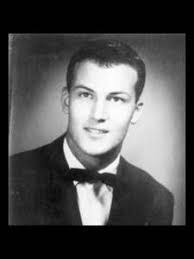 Lesley Ayers's Instagram, Twitter & Facebook