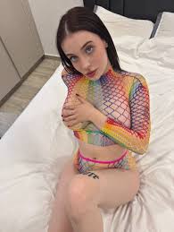 elenas.caprice (@elenascaprice)  Posts  X