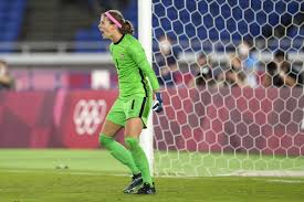 Labbé makes the save on mina tanaka then is substituted out of the game for kailen sheridan. R6dvqdm6satcpm