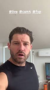 Musculosos gay @musculososgays - Twitter Profile | Sotwe