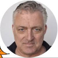 300+ perfiles de «Merkel»