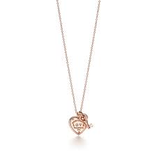 Return To Tiffany Love Heart Tag Key Pendant In 18k Rose Gold Rose Gold Heart Necklace Diamond Jewelry Necklace Gold Heart Necklace