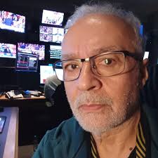 Put together your own favorite vinyl album. The twelve absolute best songs  by Jimi Hendrix.