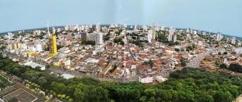 It is located near the geographical centre of brazil and forms the metropolitan area of the state, along with the neighbouring town of várzea grande. Arquitextos 100 07 Parque Linear Da Prainha Cuiaba Mt Vitruvius