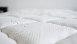 Unlike conventional mattresses, luxury mattresses are specifically built to provide comfort, relieve pressure, and last longer. Best Luxury Mattresses 2021 Reviews Shopping Tips Mattress Clarity