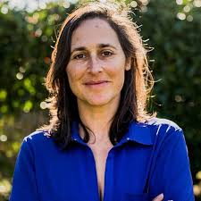 This Is Assisted Dying: A Doctor's Story of Empowering Patients at the End  of Life: Green M.D., Stefanie: 9781982129460: Amazon.com: Books