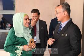Pemandu peribadi diperlukan segera 2020. 8 Mac 2019 Majlis Perpisahan Dato Junaidah Di Lobby Aras 1 Jpm Sistem E Foto Jabatan Perdana Menteri