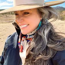 Mary Kaye Holt (@marykayeholt) • Facebook