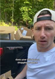 Understanding Shopping Habits in Relationships