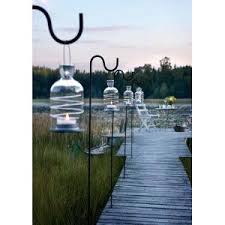 Piquet Porte Lanterne En Fer Forge De 1m 60 Pour Lanterne De Jardin Avec Une Double Griffe Qui S Enfonce Dans Lanterne Jardin Lanterne Art De Jardin En Metal