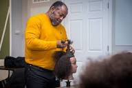 Muncie stylist offers biracial hair class