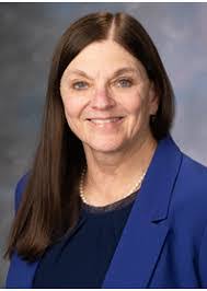 Lisa Ulrich's Instagram, Twitter & Facebook