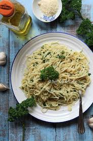 Resep Spaghetti Aglio E Olio Spaghetti Dengan Bawang Dan Minyak Zaitun Resep Masakan Spaghetti Pasta Aglio Olio