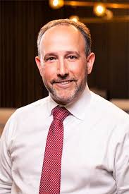 Orthopedic Spine Surgeon in St. Louis