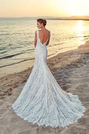 Natürlich müssen bräute mit übergöße nicht auf das perfekte brautkleid verzichten! Brautmode Siegburg Brautmodengeschaft Adornia