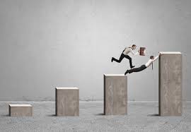 Les outils et les limites d'une préparation en solitaire. Comment Se Demarquer Et Prendre De Vitesse Ses Concurrents