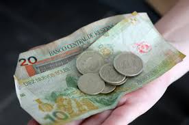 Banken machen prognosen, wohin sich eine währung entwickeln könnte und veröffentlicht diese. Geld Und Bezahlen In Peru Wahrungsrechner Wechselkurs Fur Urlauber