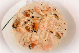 Va promit ca veti avea parte de gust bun, arome si texturi gatite corect. Fructe De Mare In Sos Alb Dukaniada