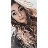 Jennifer Ritz's Instagram, Twitter & Facebook