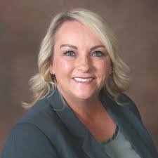 Carrie Jansen's Instagram, Twitter & Facebook