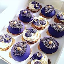 Such Beautiful Mehndi Sangeet Cupcakes By Sayitwithcakes Cupcake Cakes Fancy Cupcakes Elegant Cupcakes