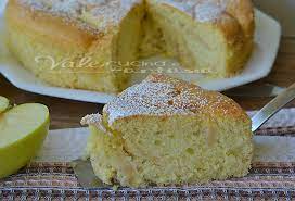 La quantità di panna montata ottenuta è, indicativamente, il doppio di quella liquida. Torte Soffice Con Panna E Mele Ricetta Dolce