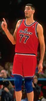 Manute bol, shawn bradley and gheorghe muresan are the 3 tallest nba players in history but who is the. Gheorghe Muresan Bullets Minecraft Skin
