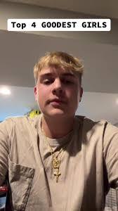 Dayna Schram's Instagram, Twitter & Facebook