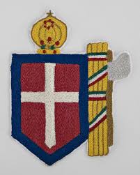 Dopo il mondiale del '34 e l'oro olimpico del '36, l'italia di pozzo va in francia a caccia di un fantastico tris. Figc