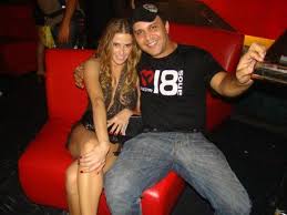 Saiu de casa e resolveu virar garota de programa. Foto De Love Story Sao Paulo Deborah Secco Na Gravacao Para O Filme Bruna Surfistinha Tripadvisor