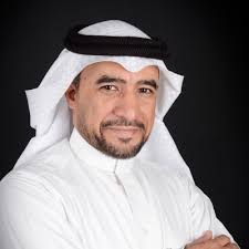 Safa Alrashed على LinkedIn: بالأمس كنت في أحد المطاعم و صادف ان كان  بالطاولة أمامي زوجان يحاول أحدهما…