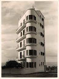 Pin By Chris On Modernizm Art Deco Buildings Art Deco Architecture Architecture Art