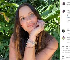 Qué fue de la actriz que bailó tango con Al Pacino en "Perfume de mujer"?  Así luce hoy Gabrielle Anwar