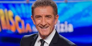 Jun 11, 2021 · romina pierdomenico, modella fidanzata con ezio greggio, ha svelato le difficoltà da lei vissute a causa della sua malattia. Conoscete L Ex Moglie Di Ezio Greggio Chi E Isabel E Cosa Fa