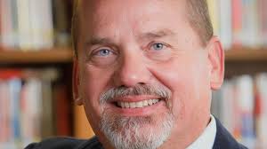 Jerry Stevens receives lifetime achievement award from the Financial  Education Association