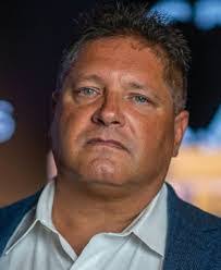 Jeremy Lindauer's Instagram, Twitter & Facebook