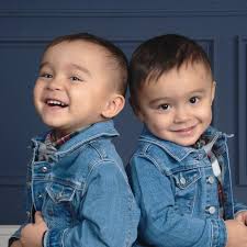 Snow Angel Challenge” Dawson and Brayden got nominated by their bff Buddy🤣  Tulog na kambal,napagod sa basketball game! We'll do it tomorrow😂