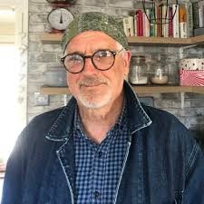 Robin Sturgeon's Instagram, Twitter & Facebook