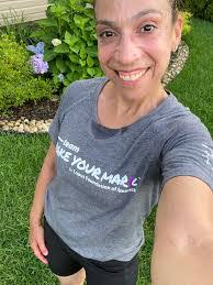 Lara Nolan's Instagram, Twitter & Facebook