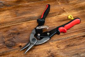 Ensure that all steel parts of the tools come in contact. The 7 Best Ways To Store Your Garden Shears And Pruners At Home My Shears