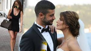 He is an actor, known for arka sokaklar (2006), tatli bela fadime (2007) and benim hala umudum var (2013). Merve Sarapcioglu Dan Eski Esi Berk Oktay A Gonderme Son Haber 23 Elazig In Tarafsiz Haber Sayfasi Elazig Haberlerison Haber 23 Elazig In Tarafsiz Haber Sayfasi Elazig Haberleri