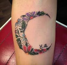 Traditional matching sun and moon tattoos tattoo artist anem. Half Traditional Moon Tattoo Parryz Com