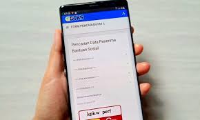 Cekbansos.kemensos.go.id new dtks web baru untuk cek bst,. Cara Cek Penerima Bansos Tunai Bst 2021 Di Cekbansos Kemensos Go Id Segera Cair Juni 2021 Pikiran Rakyat Depok