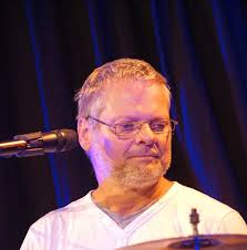 Heute war es nun endlich soweit. Mit einer gesunden Portion Aufregung bin  ich in mein neues Amt als Oberbürgermeister der Stadt Glauchau gestartet.  Nach der Schlüsselübernahme von Dr. Peter Dresler war der