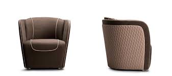 Icona Is A Practical And Stunning Upholstered Chair Ideal For Stylish Hosting Designed Using Top Q Armchair Design Italian Furniture Design Upholstered Chairs