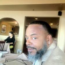 Vincent Stephens (@VinentS)