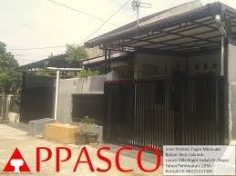 Dalam memilih model pagar tangga tentu anda ingin menggunakan pagar tangga yang memiliki desain cantik dan sesuai dengan tema rumah minimalis yang anda angkat. Pagar Minimalis Galvanis Di Villa Bogor Indah Jual Kanopi Termurah 08125227383