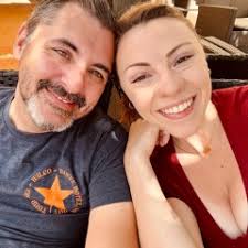 Stream Mark Horn music