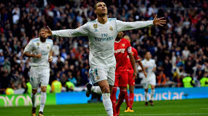 Catch the latest real madrid and sevilla fc news and find up to date football standings, results, top scorers and previous winners. Real Madrid Fc Sevilla Klarer Sieg Fur Real Mit Tor Von Toni Kroos Eurosport